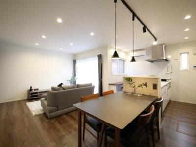 フレックスタイム制度導入■産休育休復帰実績あり■長く働ける新築戸建の設計職■年間休日120日