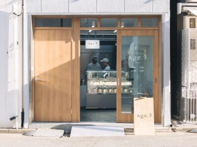 【店舗・オフィス中心のインテリアデザイン】内装設計募集 ≪元請けメインで労働環境◎/年間休日128日≫